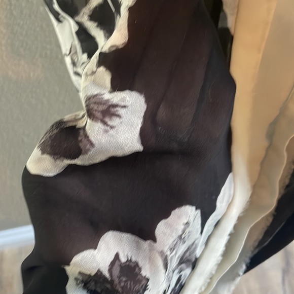 Ellen Tracy sheer floral top size small - Picture 7 of 9